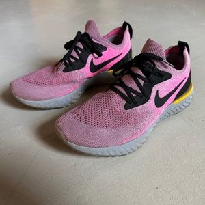 Nike Epic React Flyknit Plum Dust AQ0067-500